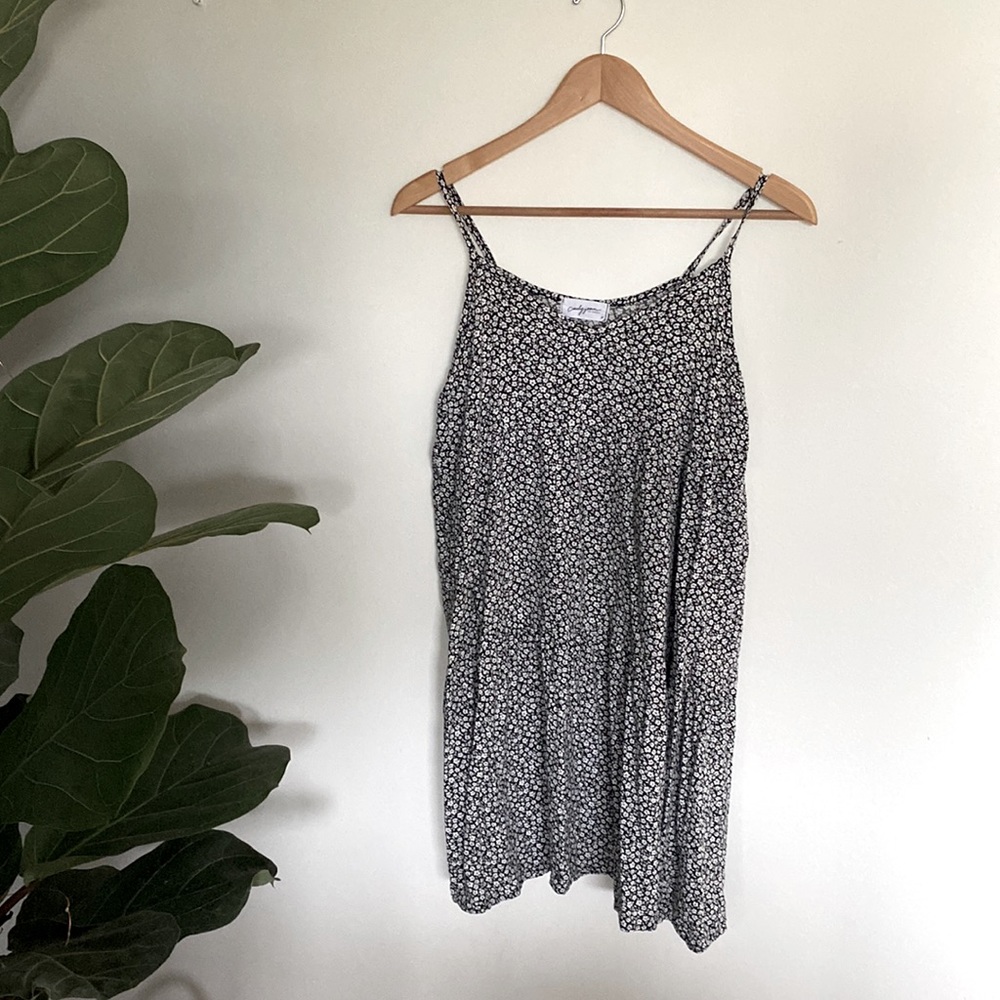 Carly Jean Los Angeles Black and White Floral Dress